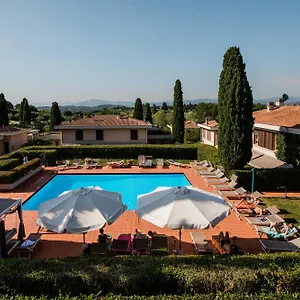 https://poggio-del-golf-residence-club.it-tuscanyhotel.com